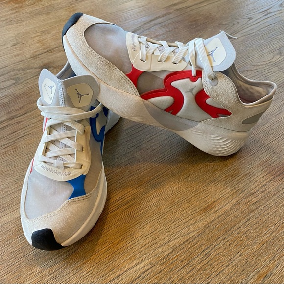 Men’s Nike Jordan Delta 3 Low “NC to CHI” - Picture 3 of 6